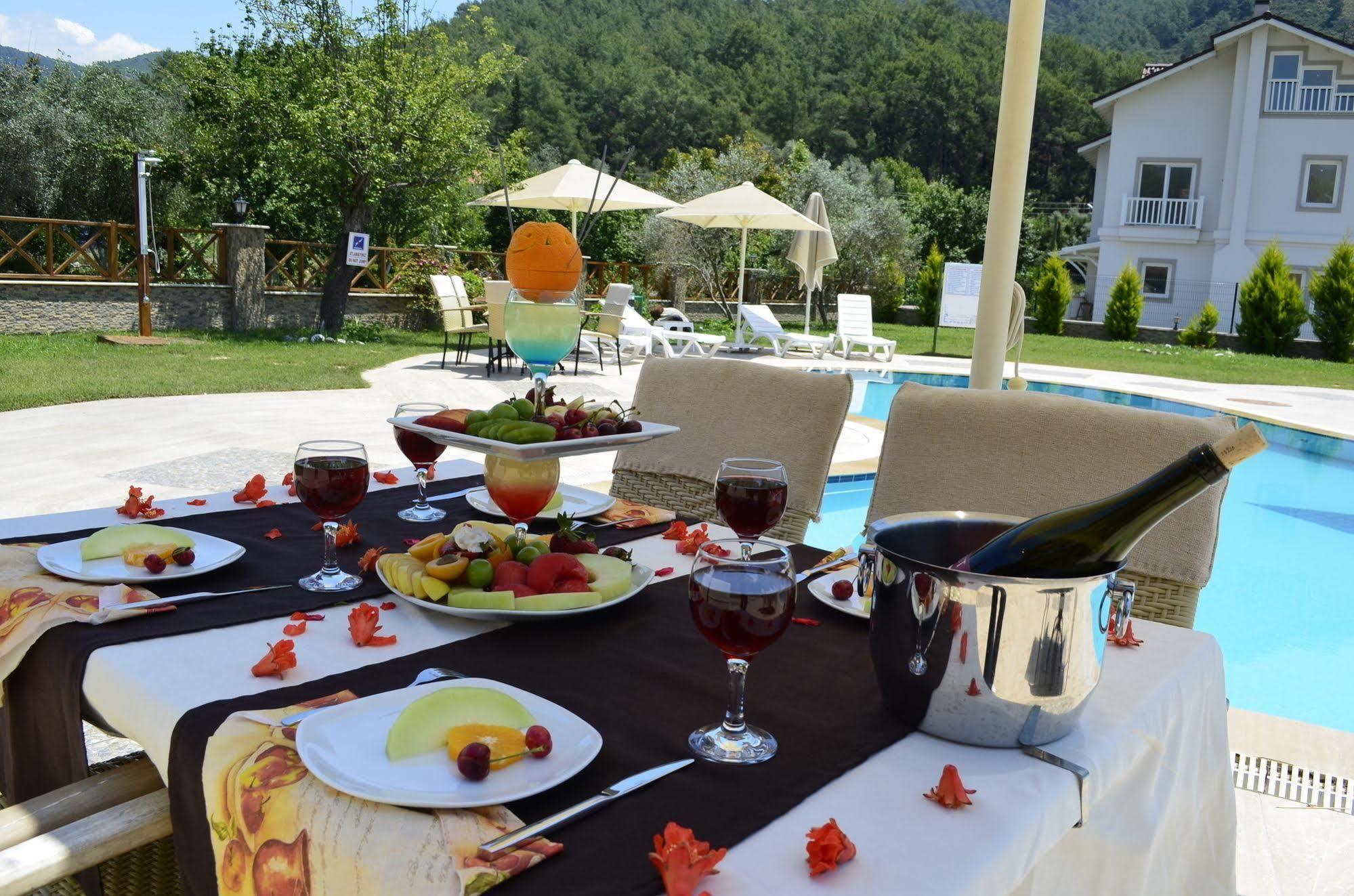 Mesken Inn Hotel Göcek Zewnętrze zdjęcie
